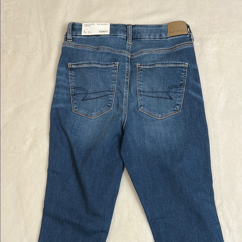 American Eagle Outfitters Women's Blue Jeans - Picture 2 of 4